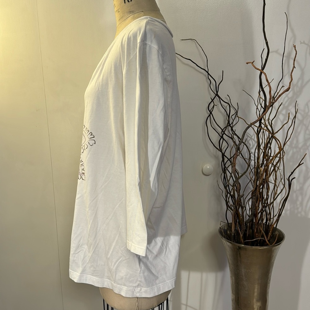Tommy Hilfiger 3/4 sleeve v-neck T-shirt, paisley and rhinestone detail - Picture 3 of 6